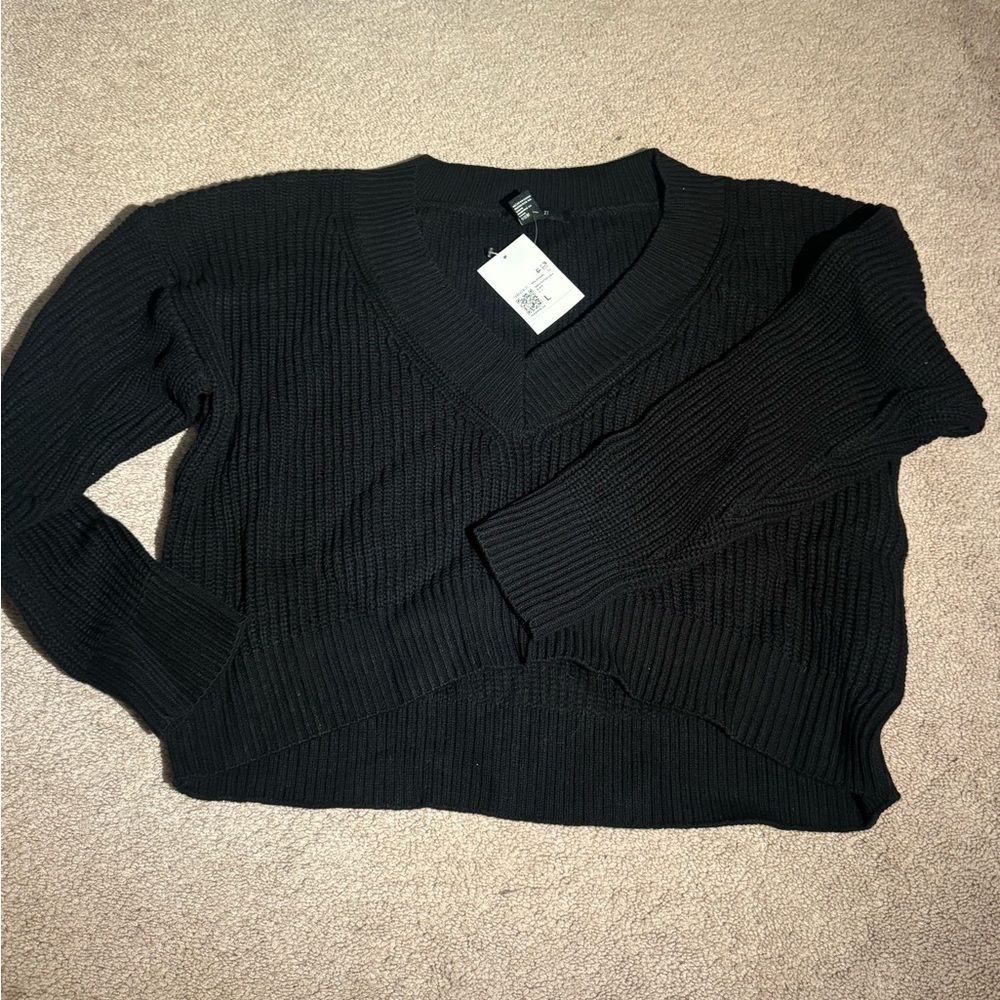 Forever 21 sweater NWT